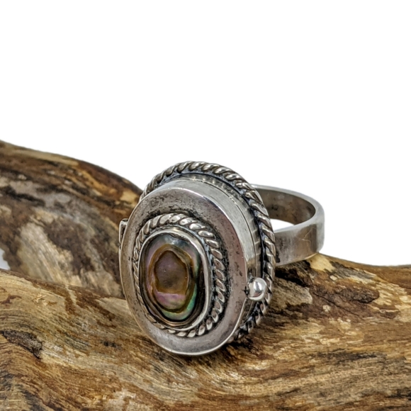 *SOLD* Taxco Abalone 925 Sterling poison ring - Picture 7 of 7